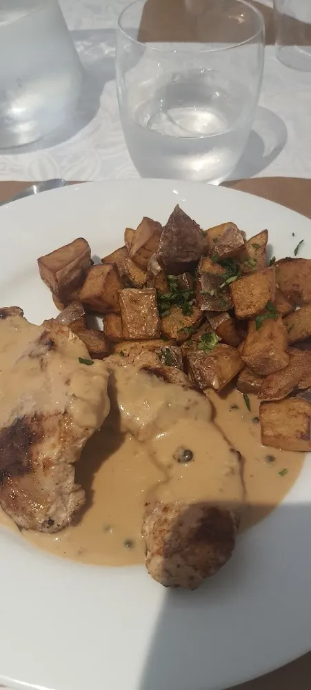 Araignée de Porc Sauce Au Poivre Et Pommes de Terre Frites